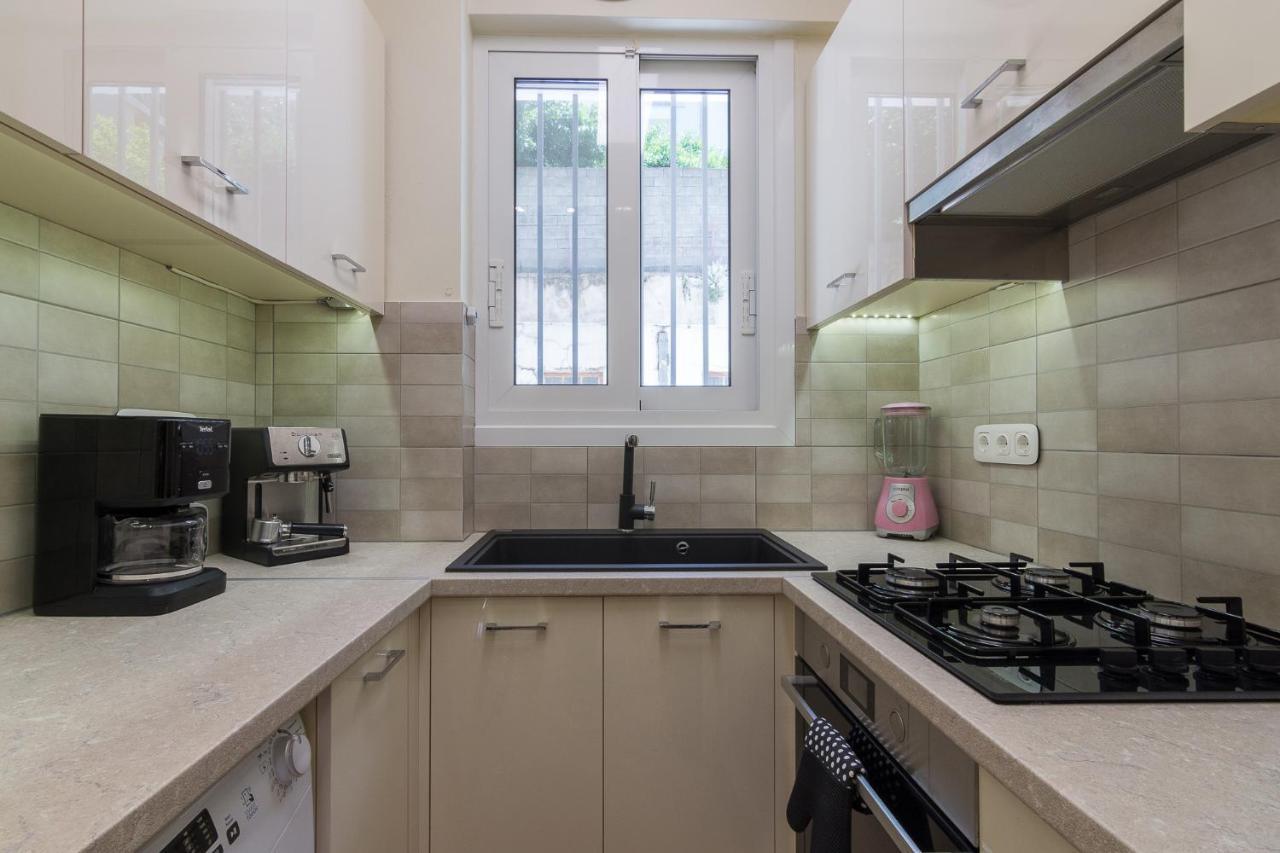 Beautiful And Spacious Apartment In Pagrati Афіни Екстер'єр фото