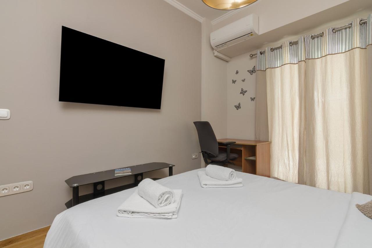 Beautiful And Spacious Apartment In Pagrati Афіни Екстер'єр фото